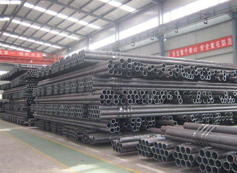 大口徑合金<a href='http://www.www.netminet.net' target='_blank' style='color:#0000FF; text-decoration:underline;'>無縫管</a> <a href='http://www.www.netminet.net/' target='_blank' style='color:#0000FF; text-decoration:underline;'>16mn無縫鋼管</a>建筑工程用管 熱軋無縫鋼管 大口徑合金無縫管 16Mn無縫鋼管建筑工程用管 熱軋無縫鋼管
